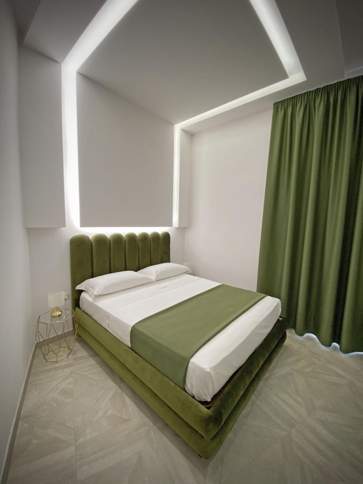 Twin Towers Luxury * Napoli
